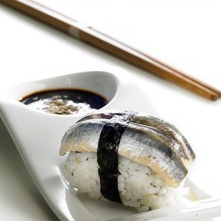 Nigiri de boquerón (1 pza.)
