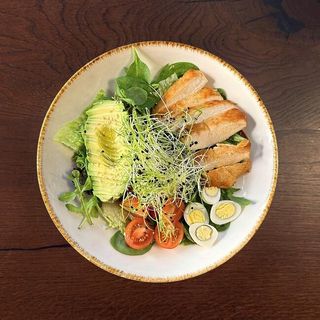 Салат з куркою та авокадо(380г)