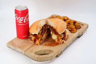 BBQ Burger i Coca-cola 330ml