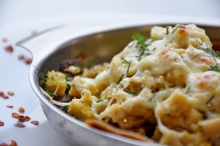 Телешки език с шкембе, гъби и кашкавал (250г)