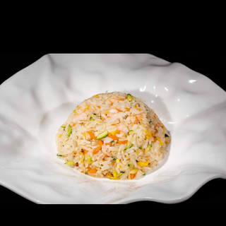 Riso con verdura e gamberi 