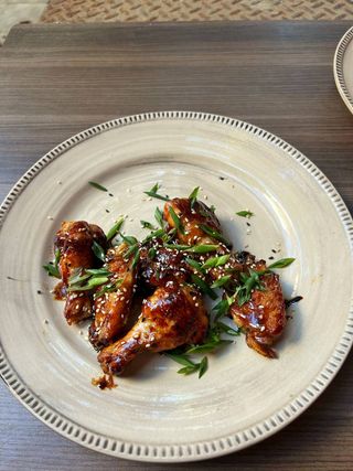 Крильця в соусі Теріякі (250г)