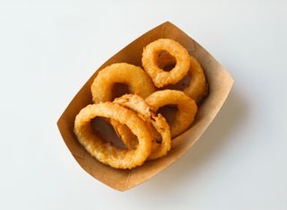 Onion rings 12 komada