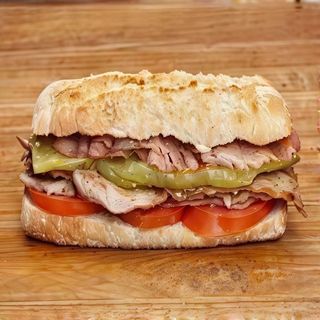 Bocadillo De Solomillo Con Pimientos
