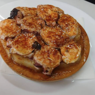 Media de pulpo a la gallega