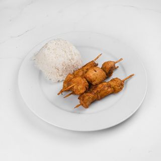 Pileći Satay s umakom od kikirikija