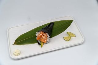 Temaki di salmone