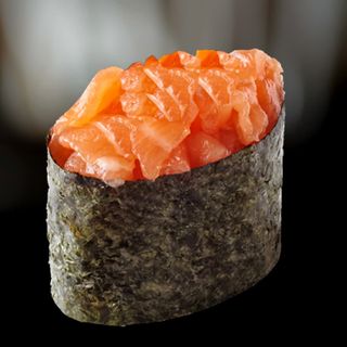 217 - Gunkan spicy salmon - 2 pezzi