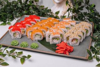 Sushi Set Top