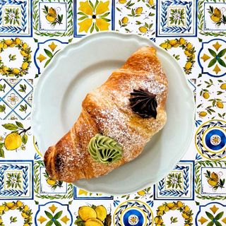 Cornetto con Nutella® e pistacchio  