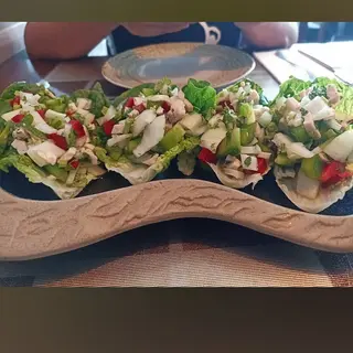 Ensalada Larb Gai