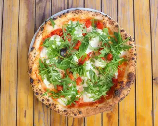 Pizza vesuvio