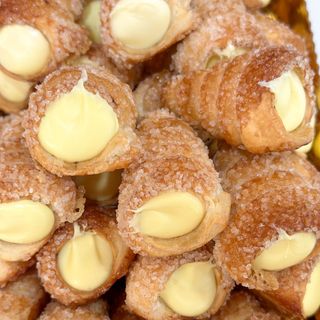 Cannoli de hojaldre de limón (1 ud.)