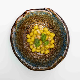 Gnocchi al pesto e gamberi