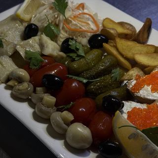 Русская закуска