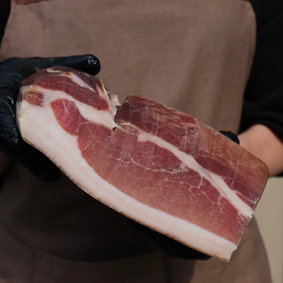 Prosciutto tuscany / parma