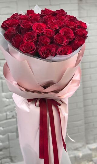 31 de trandafiri roșii — Ofertă specială