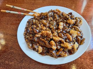 160. Пилешко с патладжан (500г)