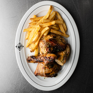 109 Contracuixa de pollastre a la brasa amb patates fregides