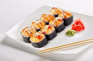 Запеченный ролл "Динамит" с лососем (10 шт.)