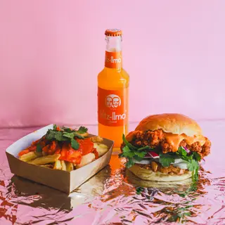 Zestaw burger + małe frytki + napój Fritz