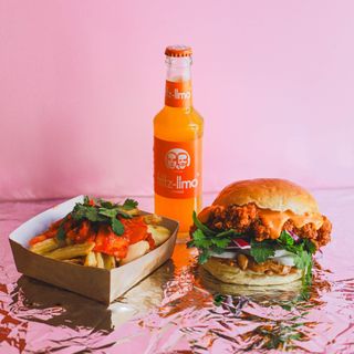 Zestaw Burger + Małe Frytki + Napój Fritz