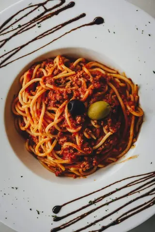 Pasta Bolognese + Coca-Cola/ Nik beer