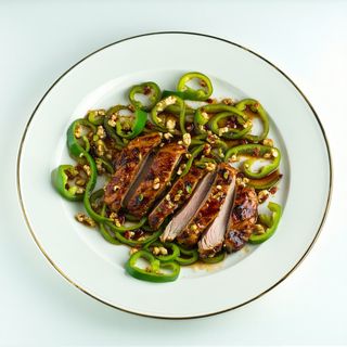 Raţă crocantă cu ardei verde