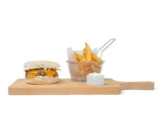 Hamburguer em Bolo do Caco com Batata 