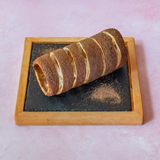 Cinamon Chimney cake