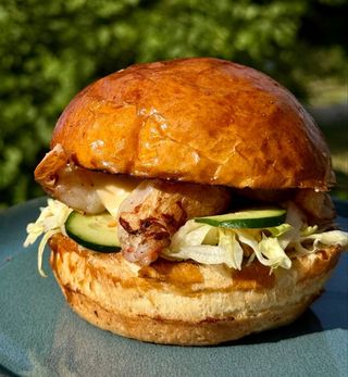 Burger з тигровою креветкою