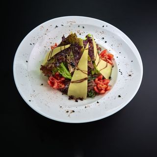 Салат "Тёплый" с кониной 