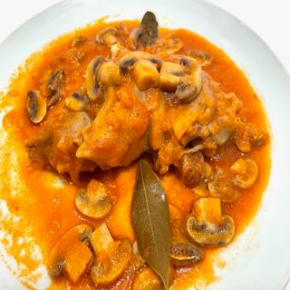 Pie De Cerdo Con Champiñones (Ración)