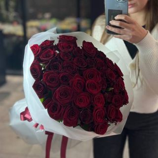 41 червона троянда 