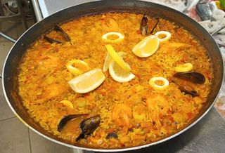 Paella De Marisco (2 Persona)