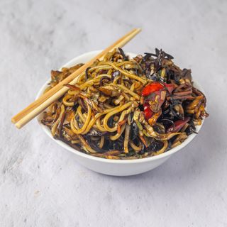 Pirinčani rezanci sa povrćem