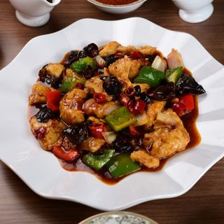 Судак в остром соусе 