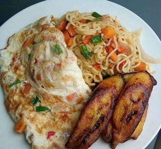 Noodles and plantain