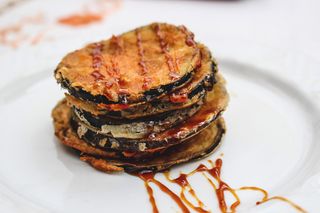 Berenjenas Fritas Con Miel De Caña