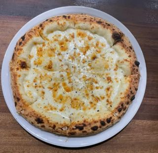 Pizza 4 Fromages