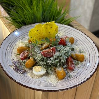 Теплий салат стріпс Friends and family (250г)