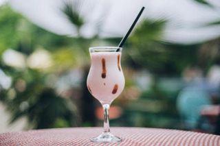 Mlijeko i šumsko voće