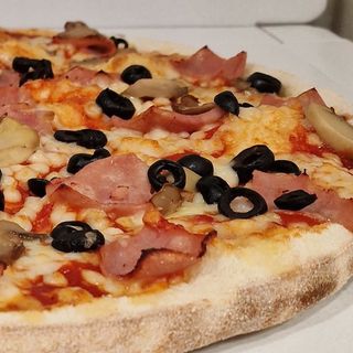 Pizza Caprichosa (Pequeña)