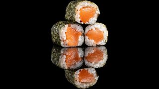 Maki De Salmón (8 Piezas)