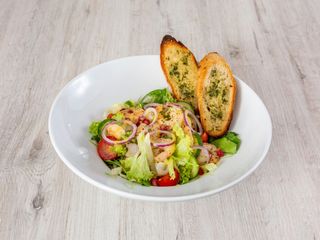 Sałatka z krewetkami