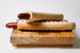 Френч дог с соусом для бургера