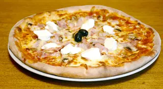 Pizza Haustor