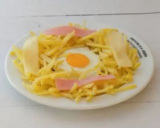 Mini-Prego em Prato