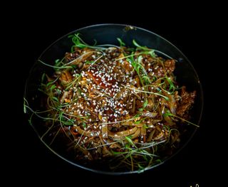 Локшина вок Телятина (300г)