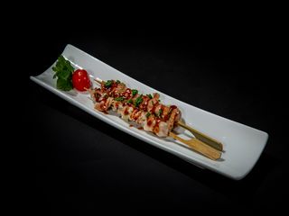 25Y. Pincho De Pollo Yakitori (2 Uds.)